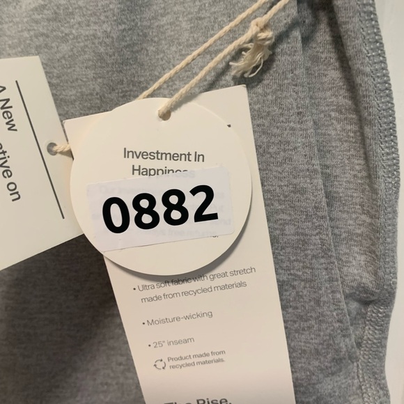 9. NWT Vuori performance joggers Size S - Picture 4 of 7